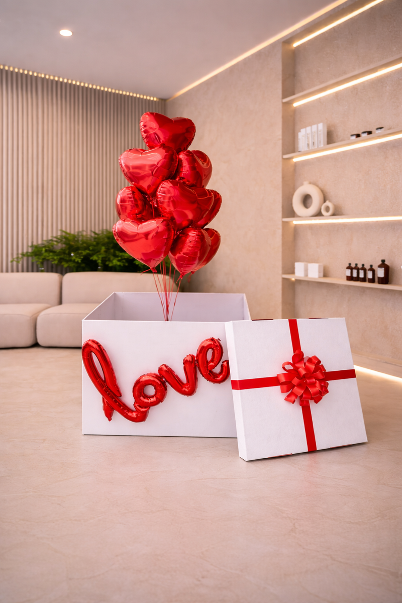 Bukiet 11 Czerwonych Serc w Pudełku – Balony Foliowe 45 cm